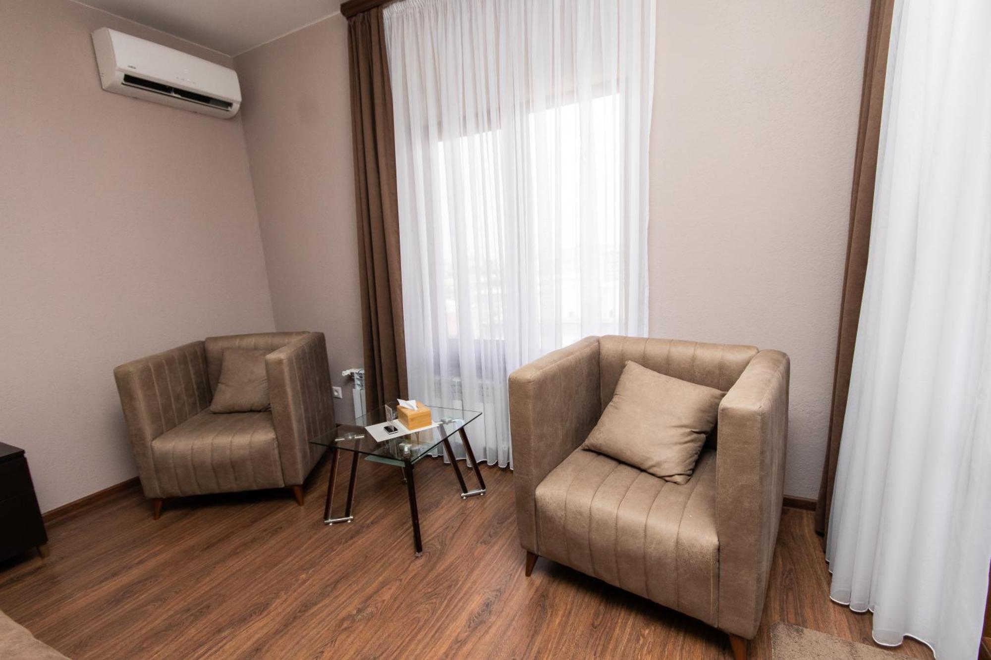 Hillside Guest House Yerevan Exterior photo